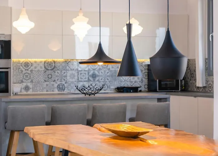 빌라 Infinium One, Sunset Views 10' From Mykonos Town!